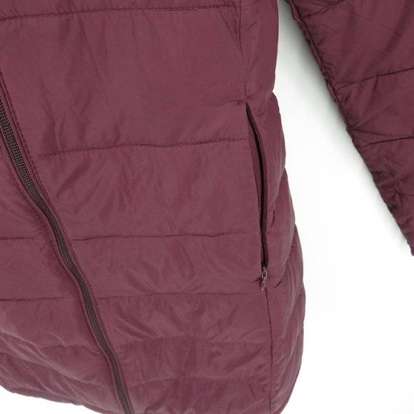 Amazon Essentials Women's Lightweight Water-Resistant Hooded Puffer Coat Burgund - Picture 4 of 6